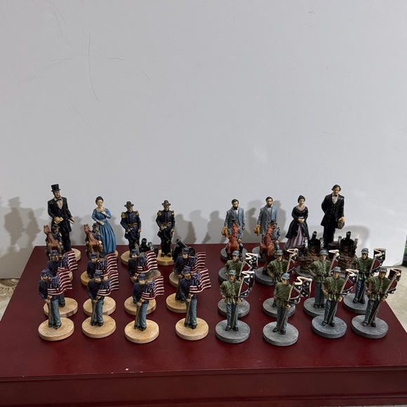 Vintage American Civil War Chess Figurine Set. Hand painted Complete set of 32 - Picture 1 of 9
